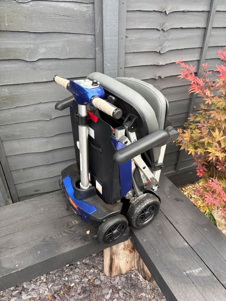 Drive Folding Lightweight Suitcase Fold up Mobility Scooter 