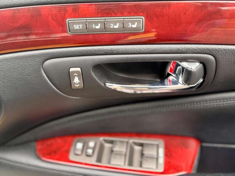 2022 Lexus LS 5.0 600h V8 Premier Saloon 4dr Petrol Hybrid CVT 4WD Euro 5 (s/s) (445 ps) Saloon H...