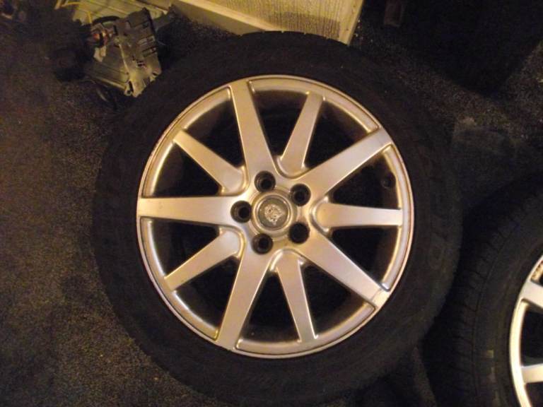 Jaguar S-Type 3.0 v6 alloy wheel 235 50 zr 17