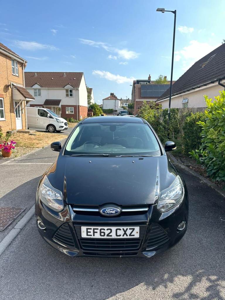 Ford, FOCUS, Hatchback, 2012, Manual, 998 (cc), 5 doors
