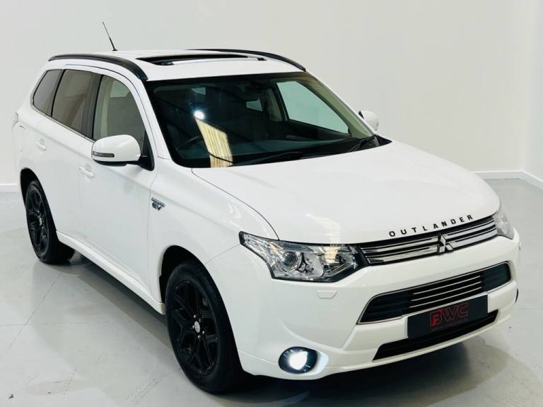 2014 14 MITSUBISHI OUTLANDER 2.0H 12KWH GX4H SUV 5DR PETROL PLUG-IN HYBRID CVT 4
