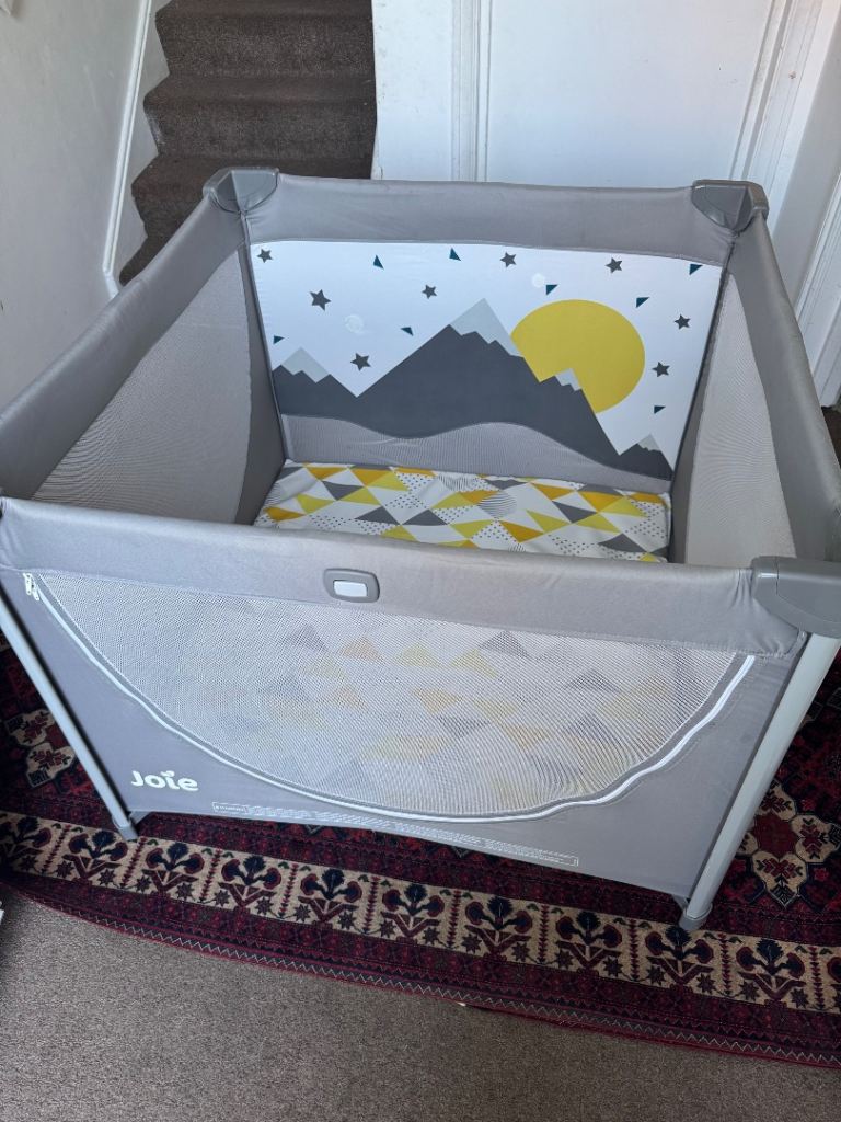 Joie Cheer Playpen Little Explorer - Grey - 96cm X 96cm