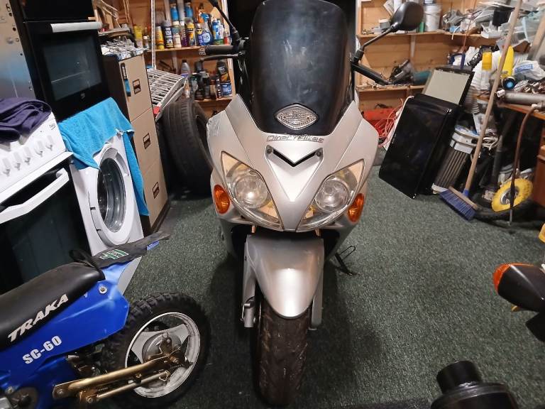 Direct Bikes 2017 Scooter 125cc – Good Condition, Low Mileage