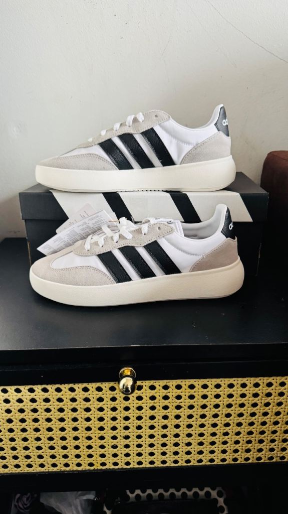 image for White adidas samba women trainers
