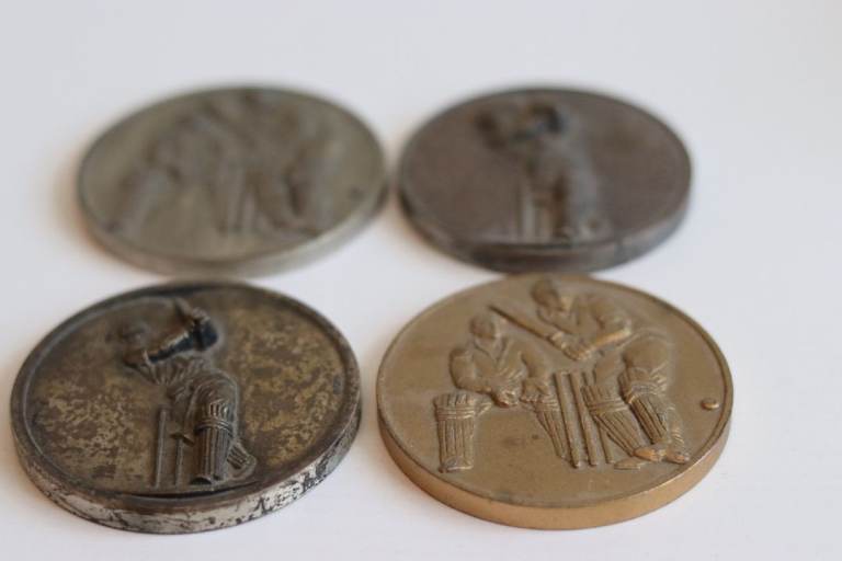 Cricket - 4 Medallions 
