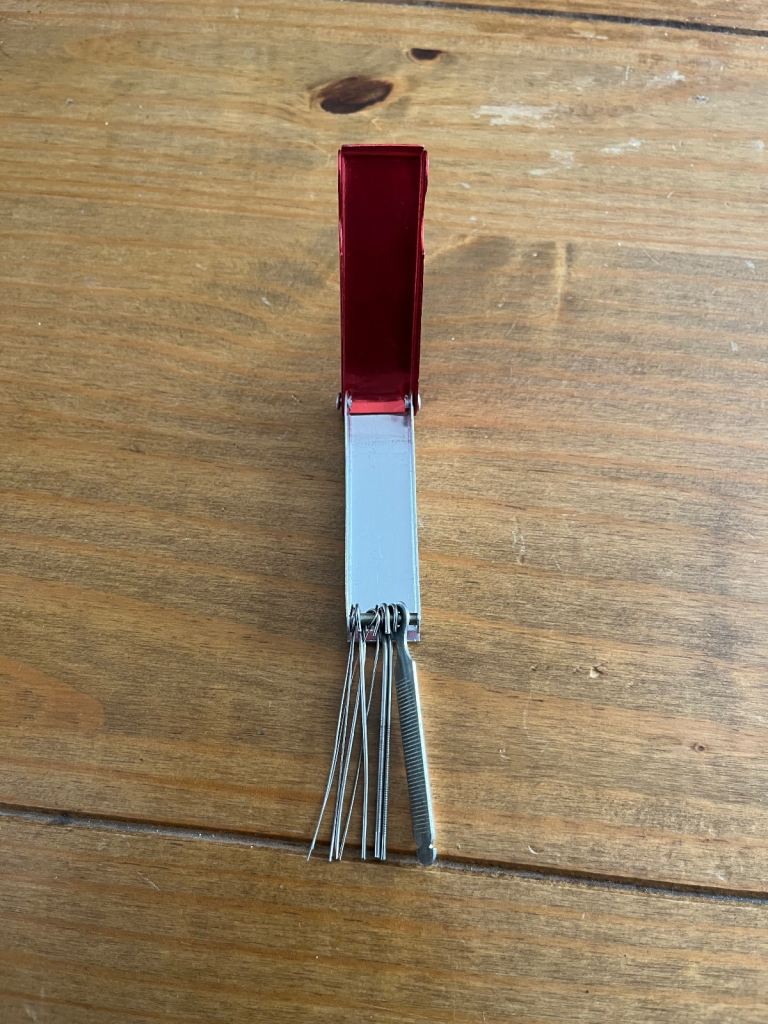 Welding nozzle cleaner