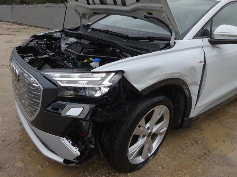 2023 23 REG AUDI Q4 E-TRON S LINE 35 ELECTRIC AUTO DAMAGED REPAIRABLE SALVAGE