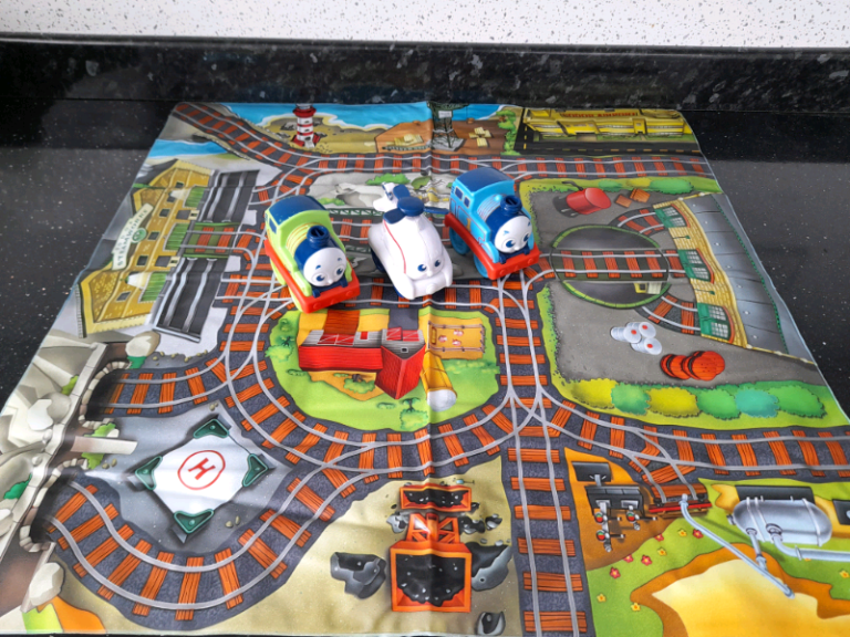 Thomas & Friends Portable Railway with Harold Helicopter Percy Thomas