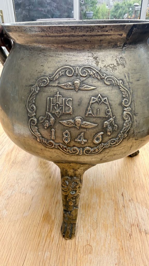 Grapen or Cauldron 