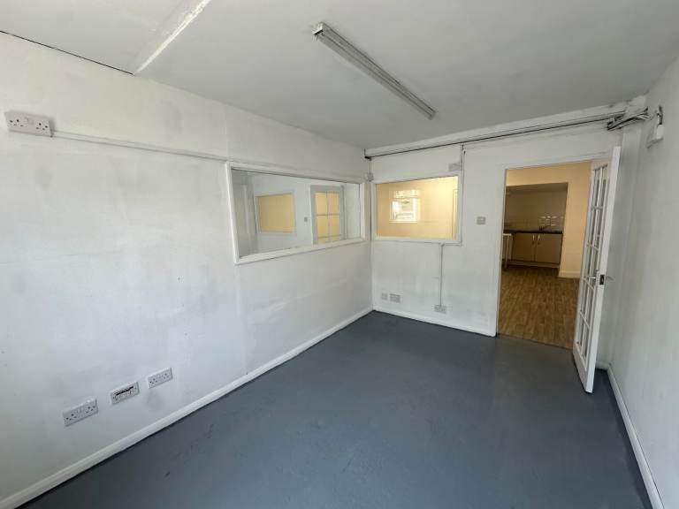 Workshops & Storage Space to Rent in Hertford