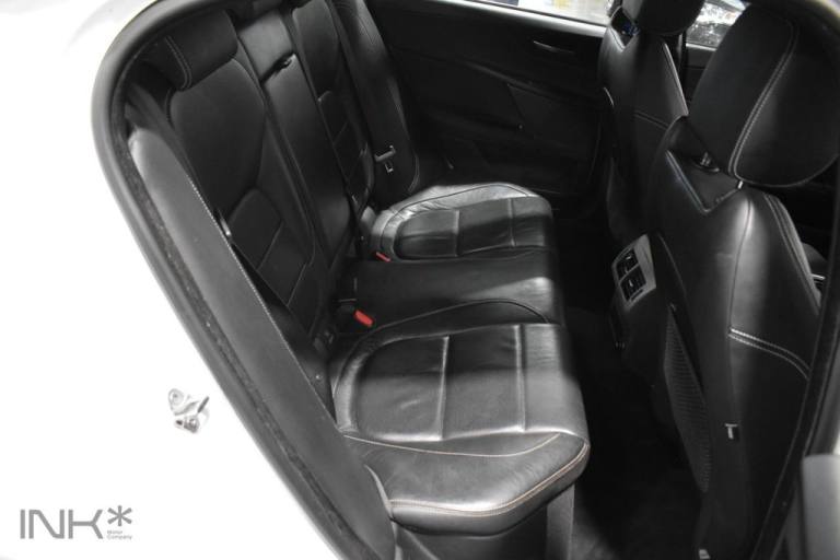 2016 Jaguar XE 2.0d [180] R-Sport 4dr Auto SALOON DIESEL Automatic