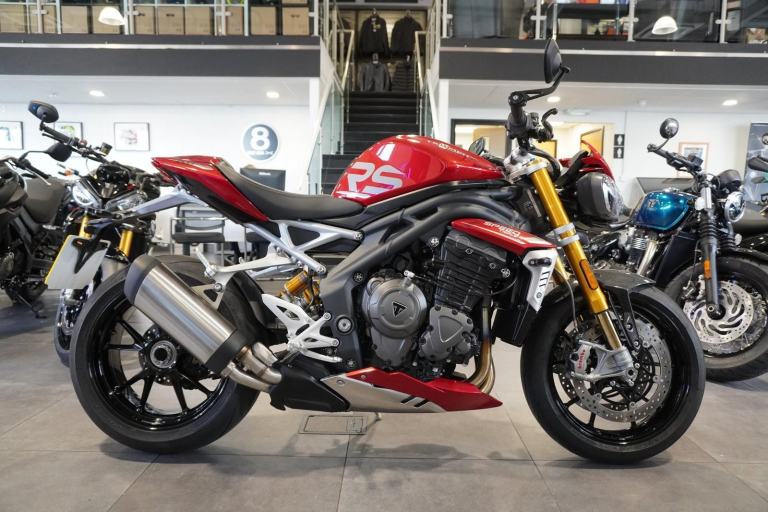 Triumph Speed Triple 1200 RS, 2024, Red with just 959miles Only £10995. 