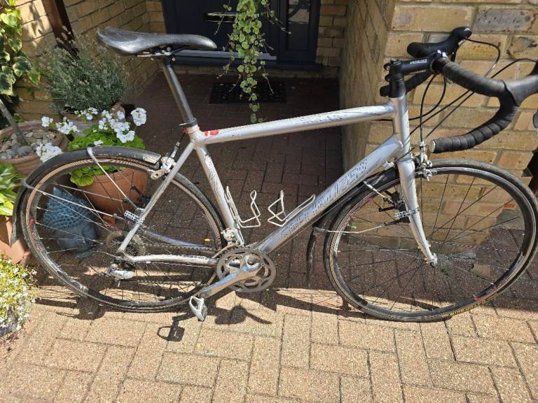 Specialized Allez Double Road Bike - Silver, Good Condition with Mudguards