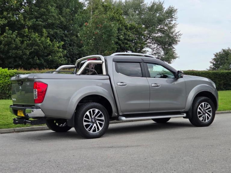 2016 Nissan Navara Double Cab Pick Up Tekna 2.3dCi 190 4WD PICK UP DIESEL Manual