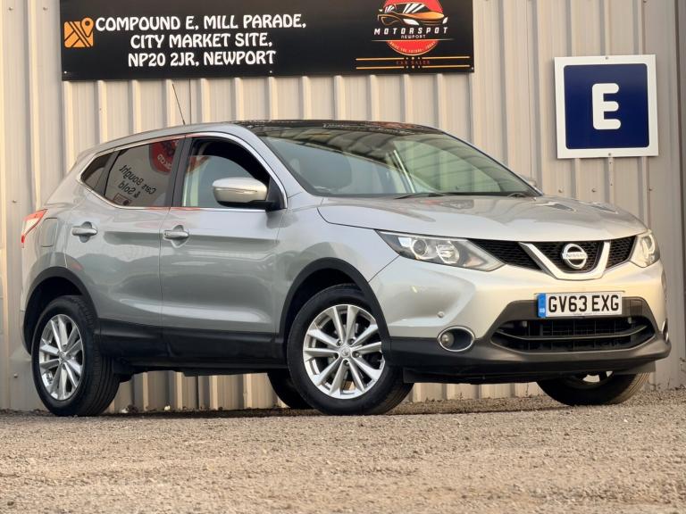2014 Nissan Qashqai 1.5 dCi Acenta Premium 5dr HATCHBACK Diesel Manual