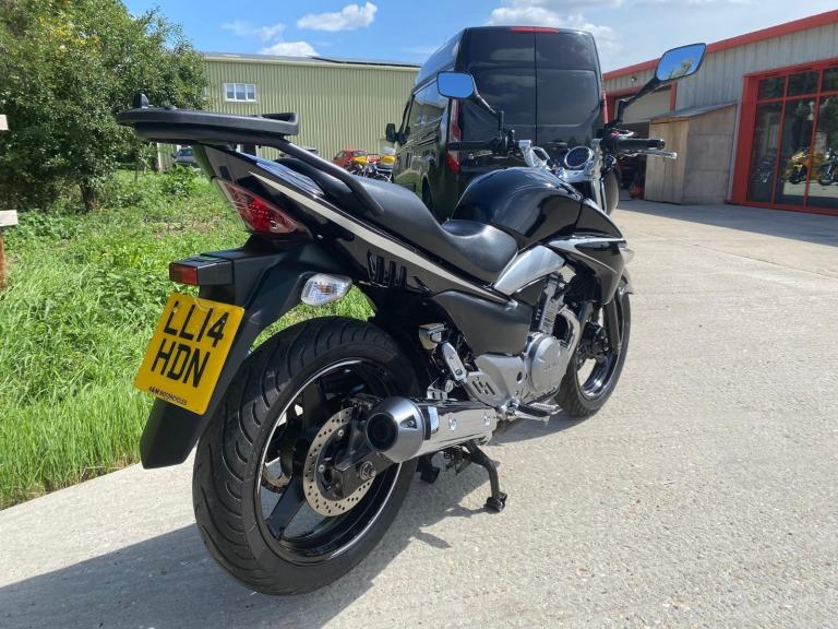 SUZUKI INAZUMA GW250 L3, 2014, 20,332 MILES, VERY CLEAN WELL LOOKED AFTER RETRO