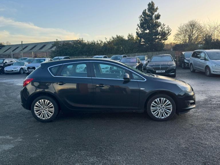 2014 Vauxhall Astra 1.4 16v Excite Euro 5 5dr HATCHBACK Petrol Manual