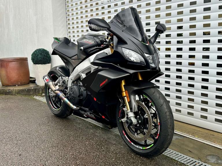 2019 Aprilia RSV 4 1100 FACTORY 1.1 RSV 4 1100 Factory Unlisted Petrol Automatic