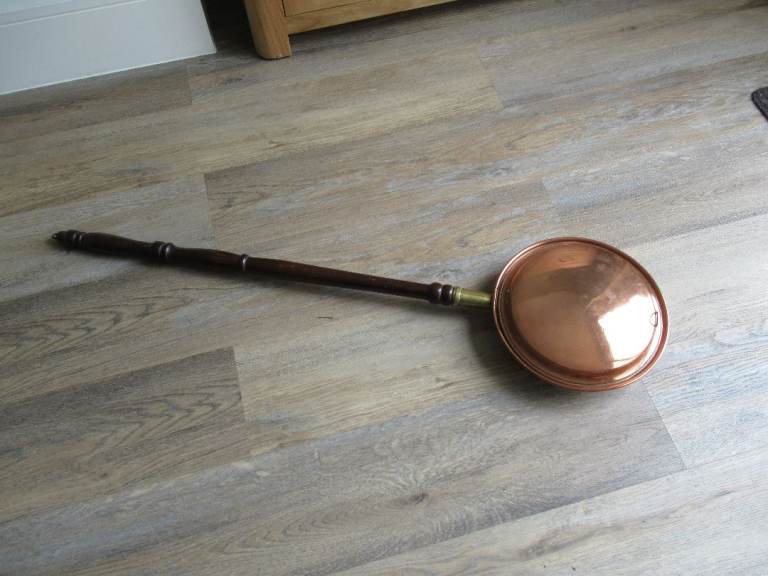 Brass bed warmer