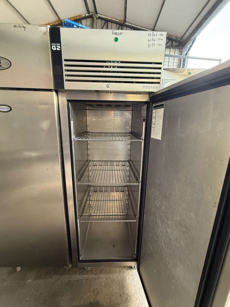 Commercial single door foster fridge fully serviced cafe shop restaurant 