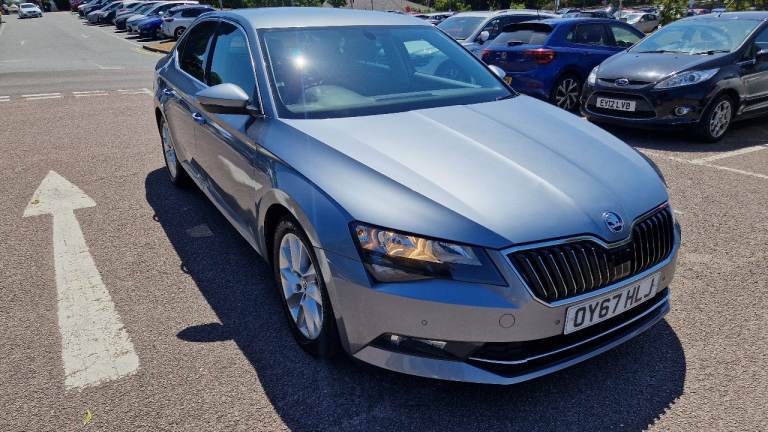 Skoda, SUPERB, Hatchback, 2017, Semi-Auto, 1598 (cc), 5 doors, LOW  Mileage 