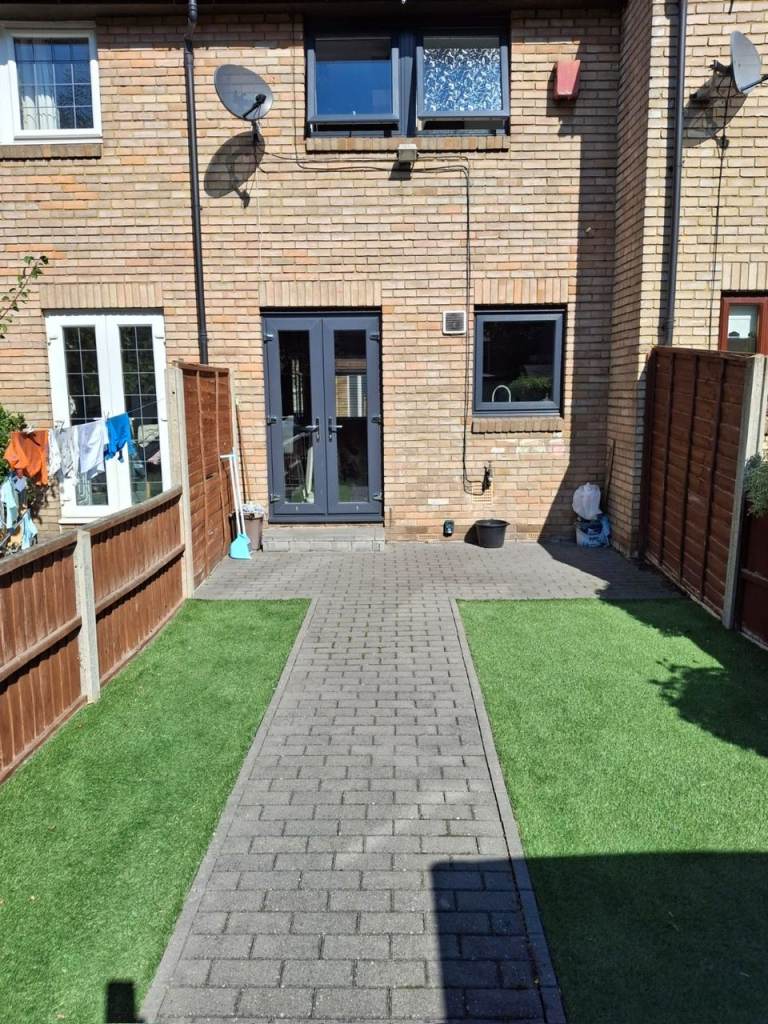 rent room is Se1