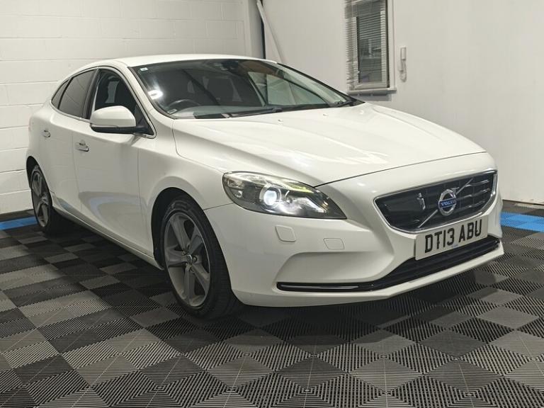 Volvo V40 T4 Se Hatchback Petrol Automatic