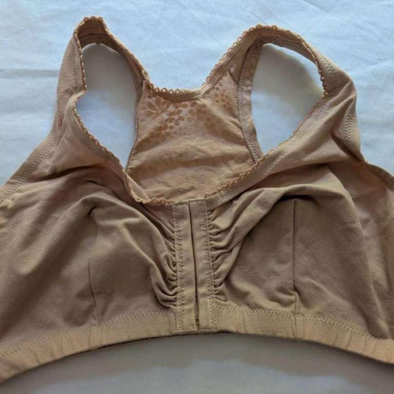 Glamorise Low Cut Wonderwire Lace Underwire Bra Cafe 42B