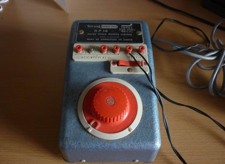 Vintage Tri-ang Model Railway Power Unit RP14 OO Gauge. 