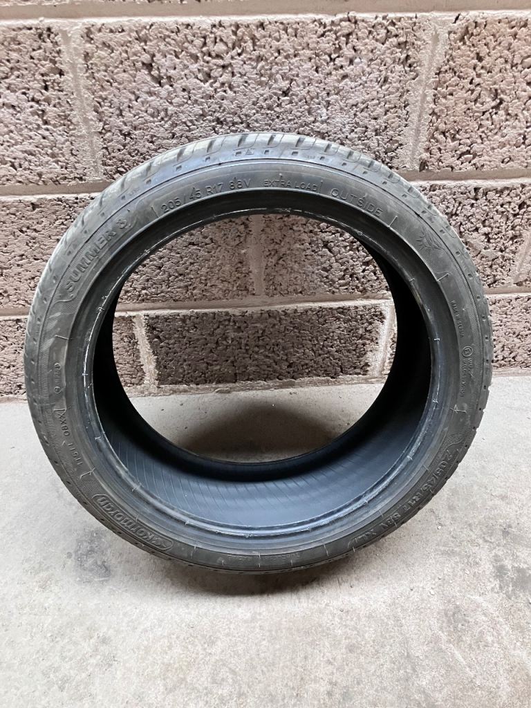 205 45 17 tyre