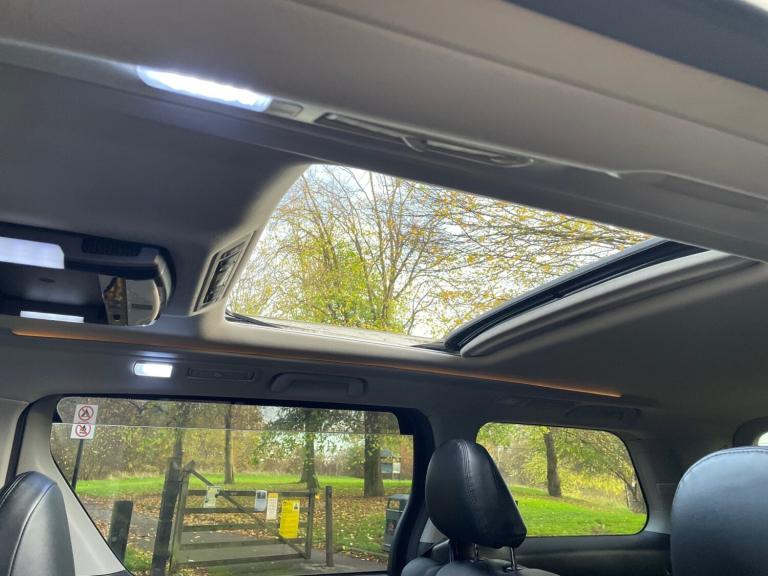 TOYOTA ALPHARD 2.4 2012