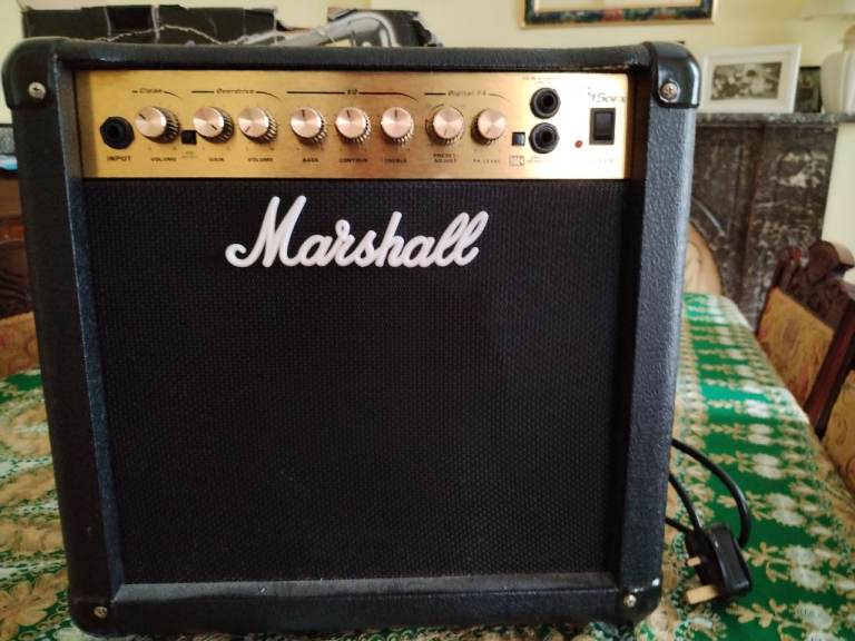 Marshall MG MG15DFX 2-Channel 15-Watt 1x8" Solid State Guitar Combo 2004 - 2008