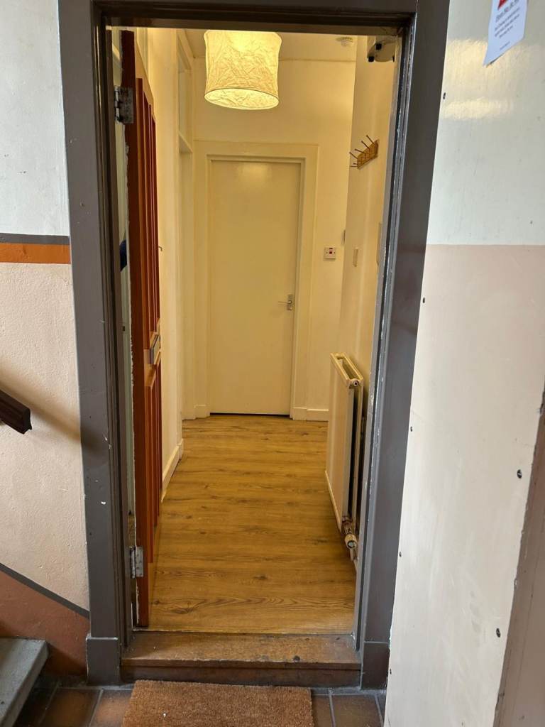FLAT FOR RENT, PARTICK DUMBARTON ROAD 