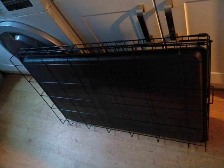 Dog crate carrier , pet care doggie hound pooch