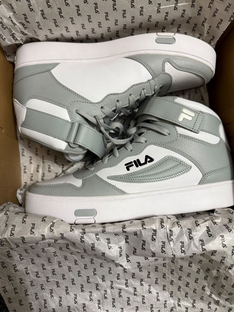 Brand new Fila men’s high top trainers men’s UK9 