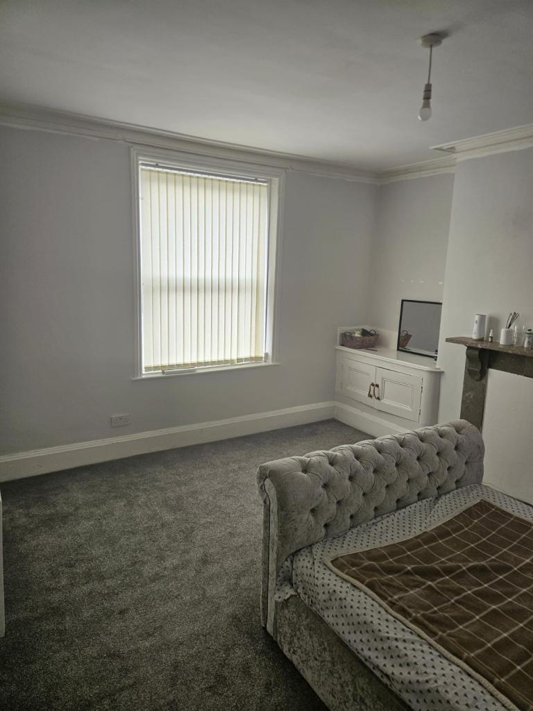 2 -3 bed house to rent 