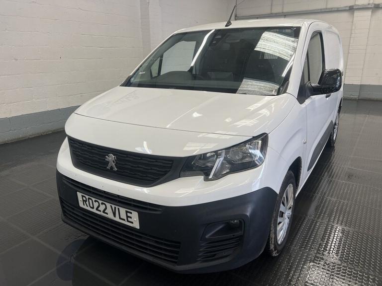 2022 Peugeot Partner Partner 1.5 B/HDI 100 850 Professional Premium Long Crew Cab Combi Van Diese...