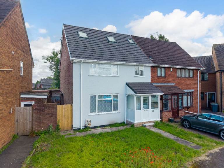 5 bed semi detached house for sale 