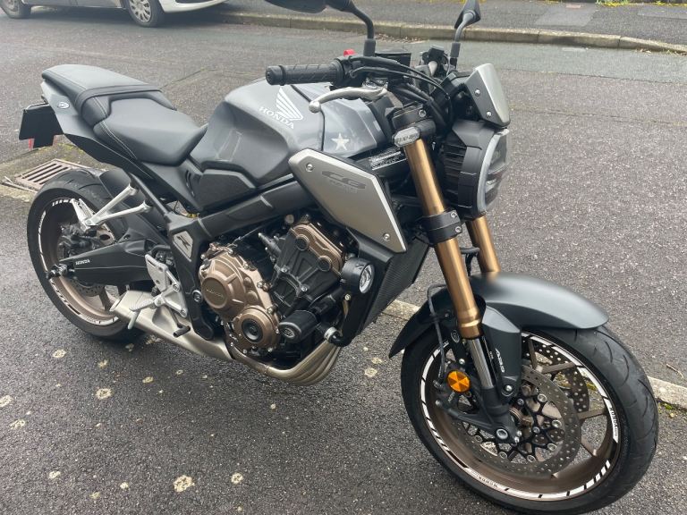 Honda, CB650 r as new condition ! 