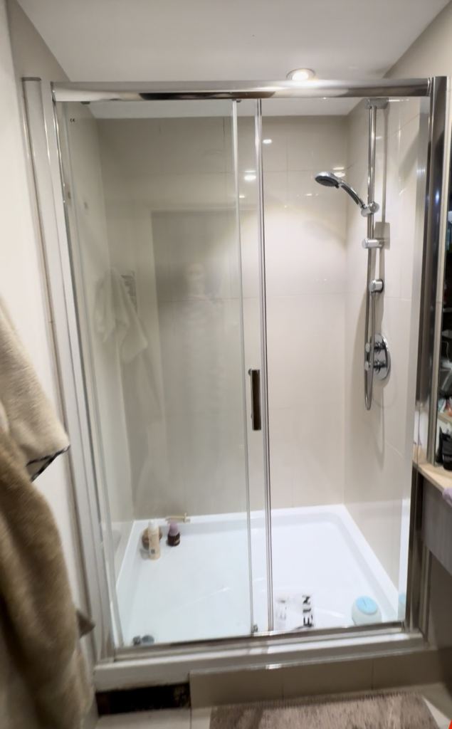 Free shower sliding door 1200 mm