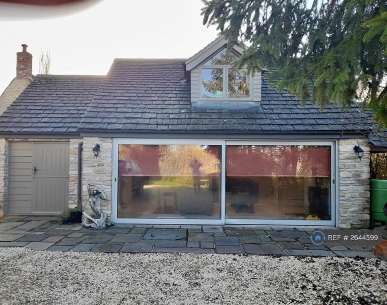 1 bedroom house in Whaddon Lane, Trowbridge, BA14 (1 bed) (#2644599)