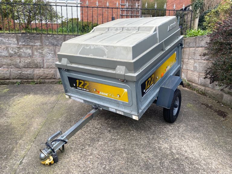 Erde 122 trailer with hard lockable lid perfect for camping