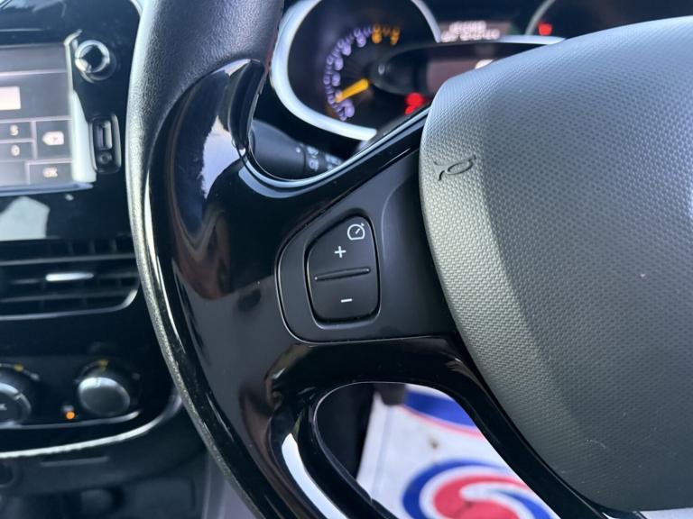 RENAULT CLIO 1.2 Dynamique MediaNav 1.2 16V 75 2015