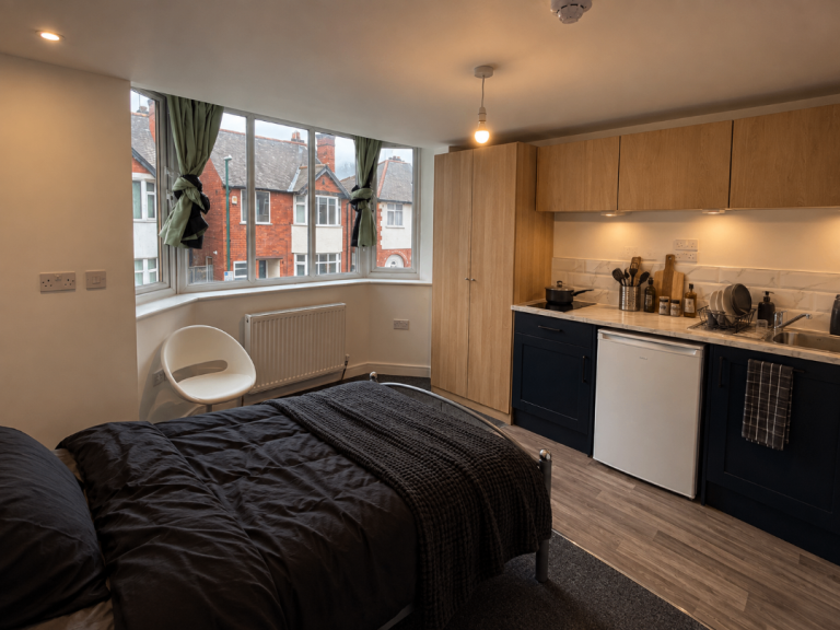 Furnished Room To Rent - Near Uni of Nottingham/QMC | Bills Included | UC/Housing Benefit Considered