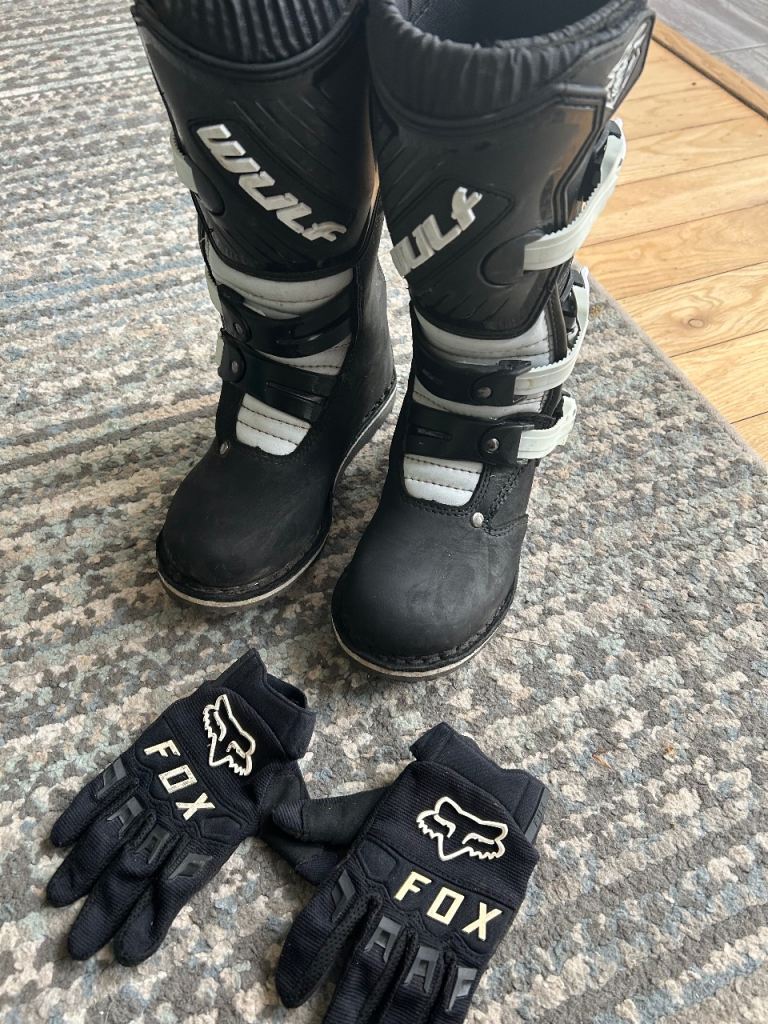 Wulfsport kids motocross boots