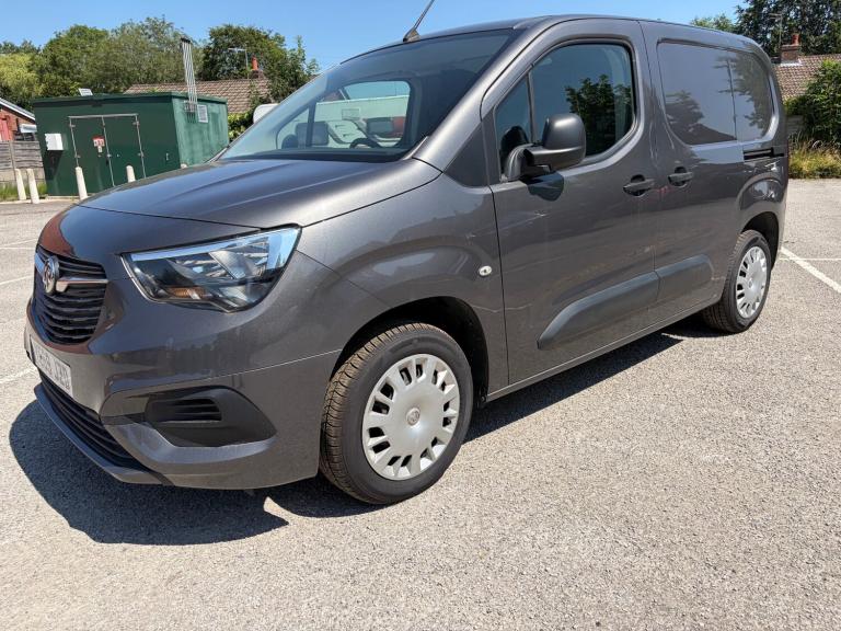 2019 Vauxhall Combo 2000 1.5 Turbo D 100ps H1 Sportive Van PANEL VAN Diesel Manual