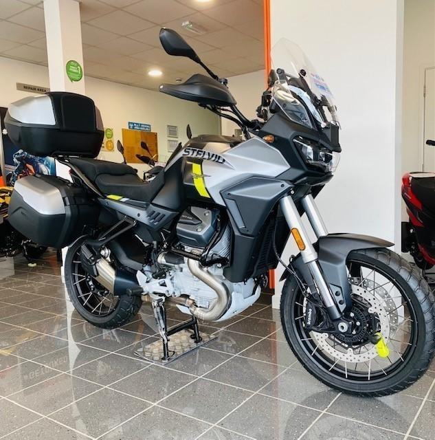 Moto Guzzi Stelvio PFF E5+ 2025, BRAND NEW, FREE ACCESSORY PACK SAVING £4450 