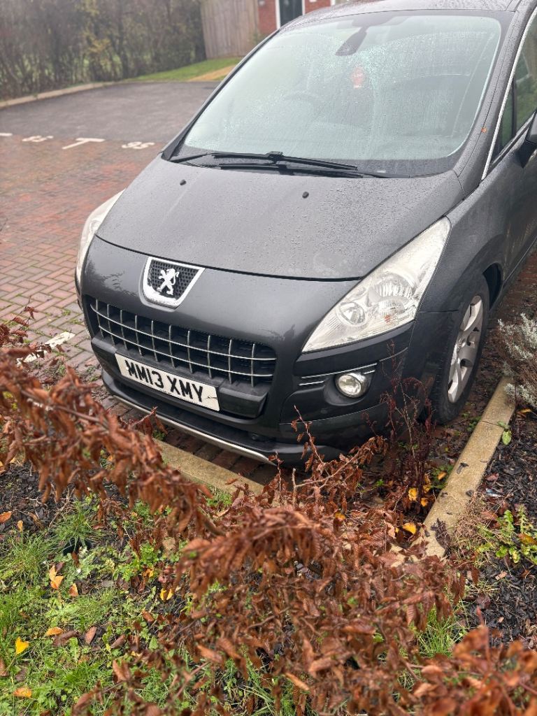 Peugeot, 3008, Hatchback, 2013, Manual, 1598 (cc), 5 doors