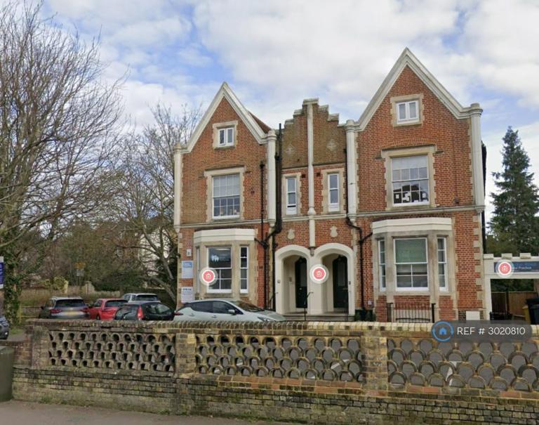 1 bedroom flat in London Road, Guildford, GU1 (1 bed) (#3020810)