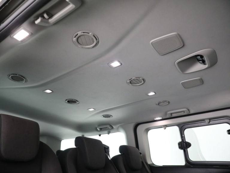 2022 Ford Tourneo Custom 2.0 320 EcoBlue Titanium Minibus Double Cab 5dr Diesel Auto L2 Euro 6 (s...